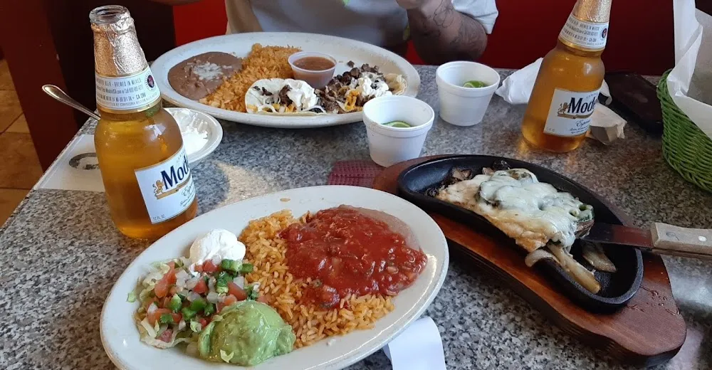 Pollo Monterey and Street Tacos